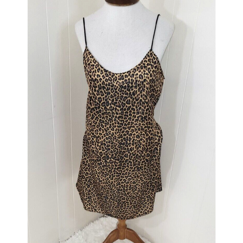 Vassarette Size 34 Cheetah Pattern Silky Adjustable Spaghetti Strap Nightgown